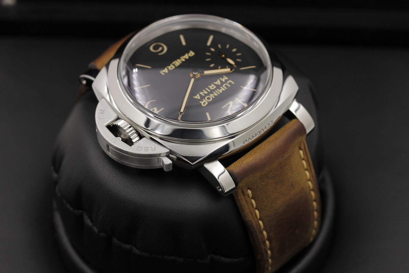 Watch Image 4
