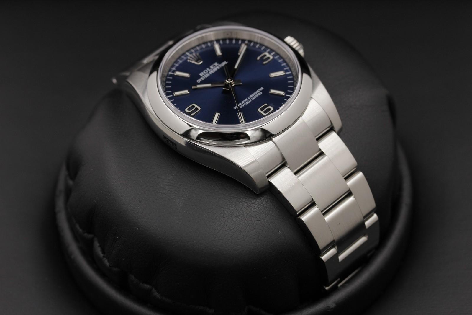 Watch Image 6
