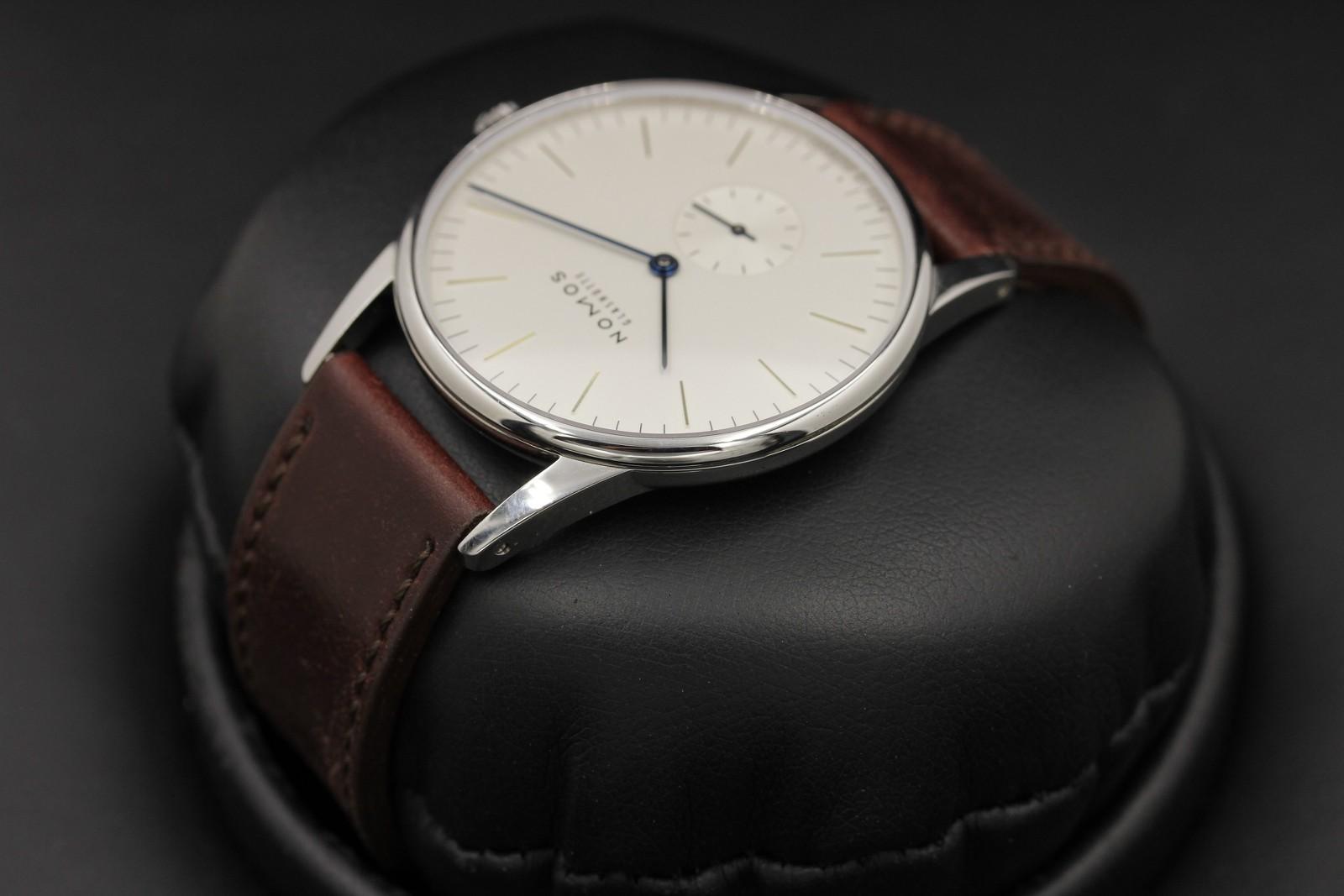 Watch Image 5