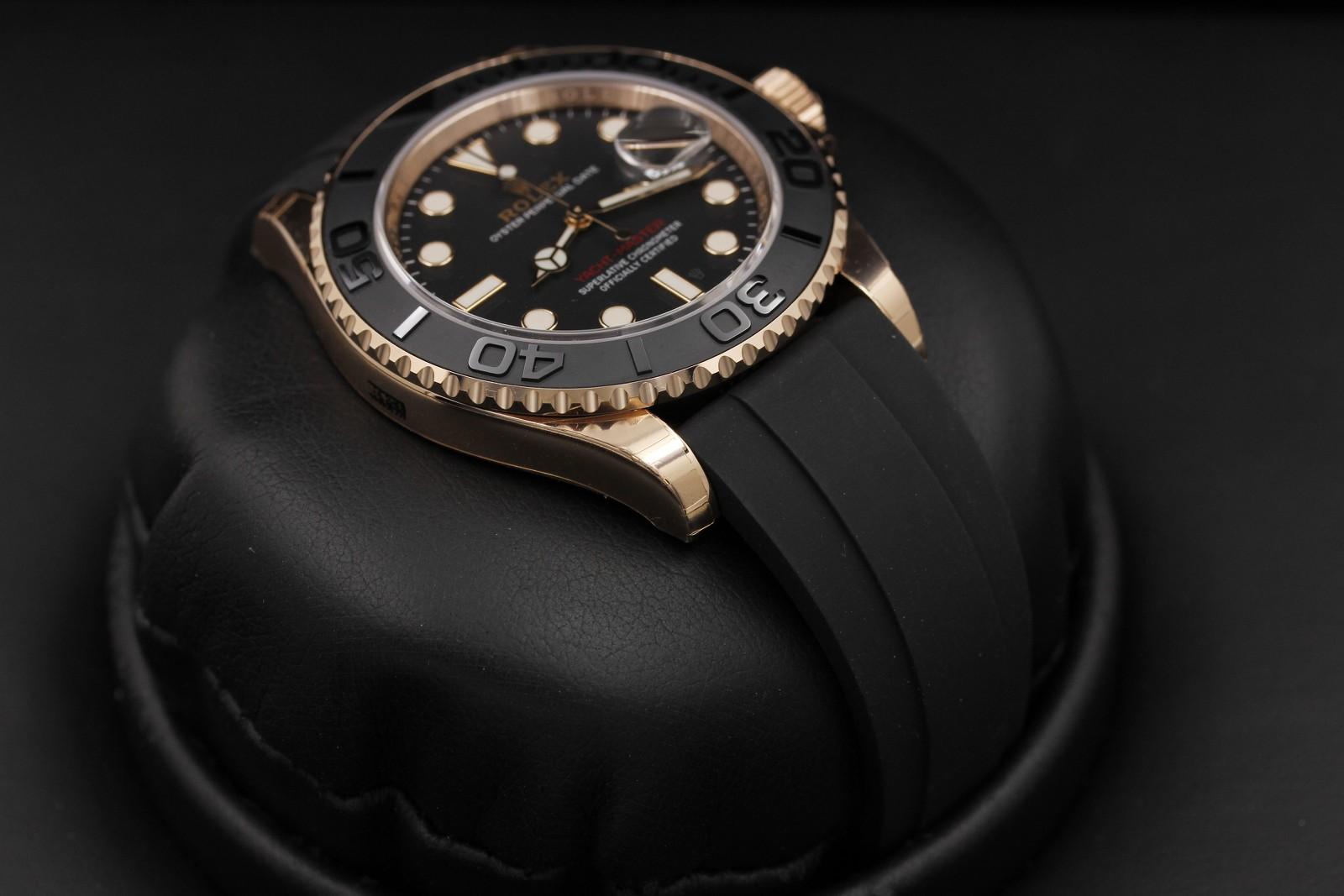 Watch Image 6
