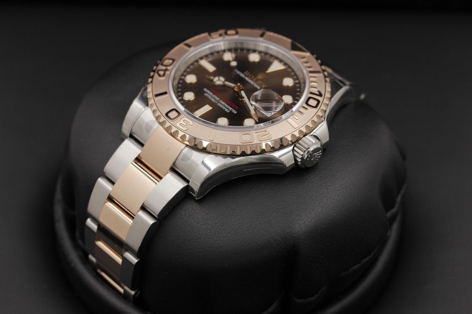 Watch Image 2