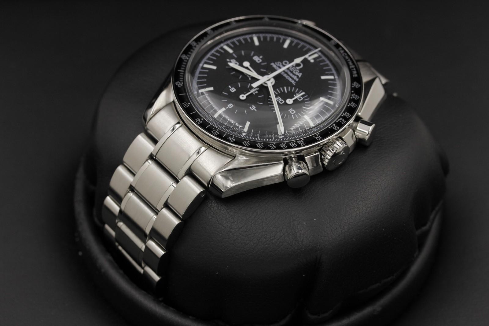 Watch Image 2
