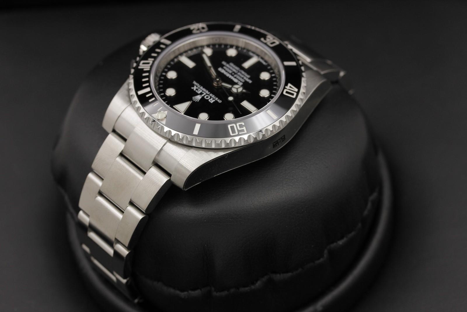 Watch Image 5