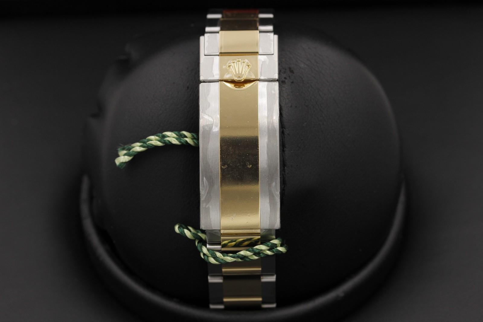Watch Image 7