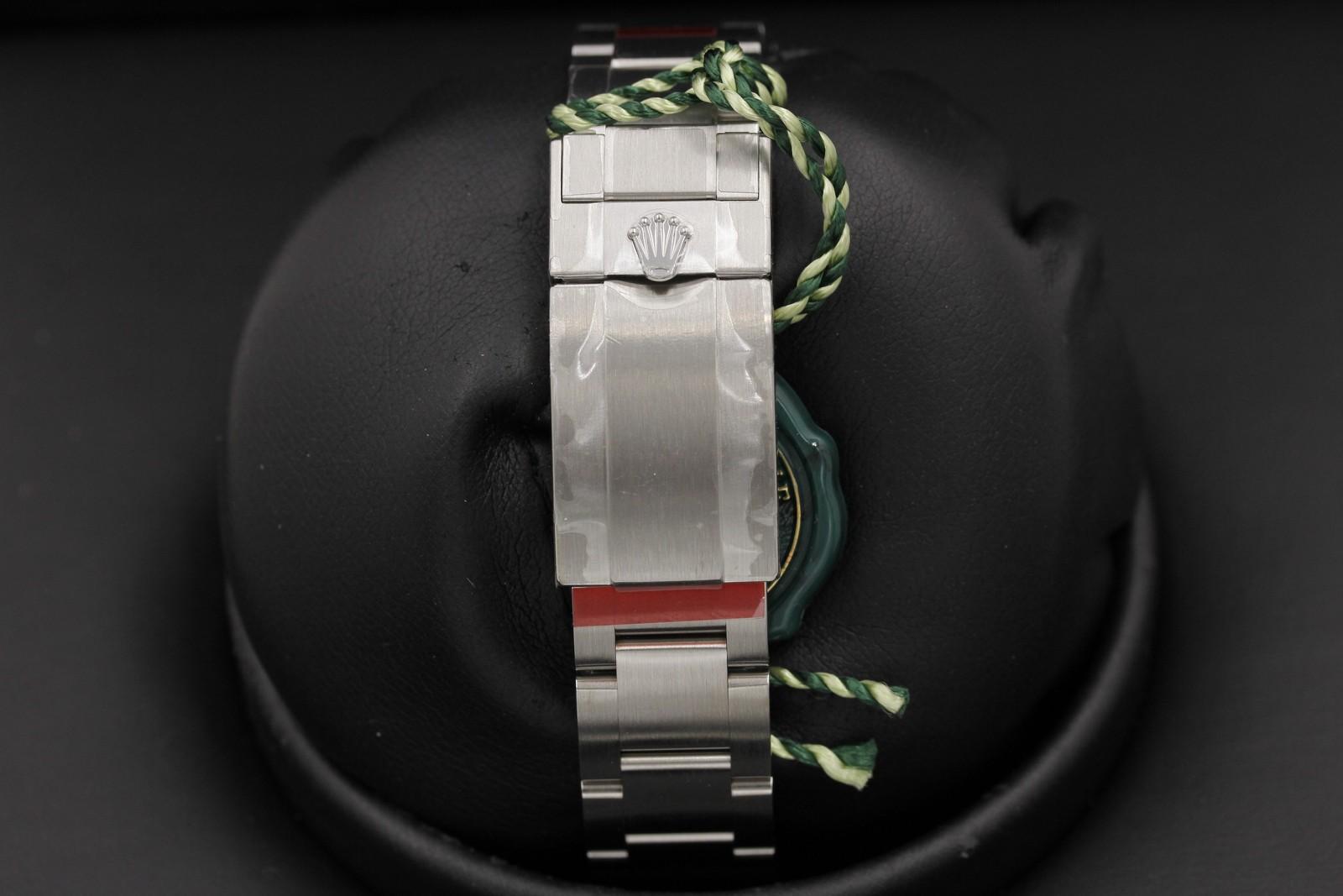 Watch Image 6