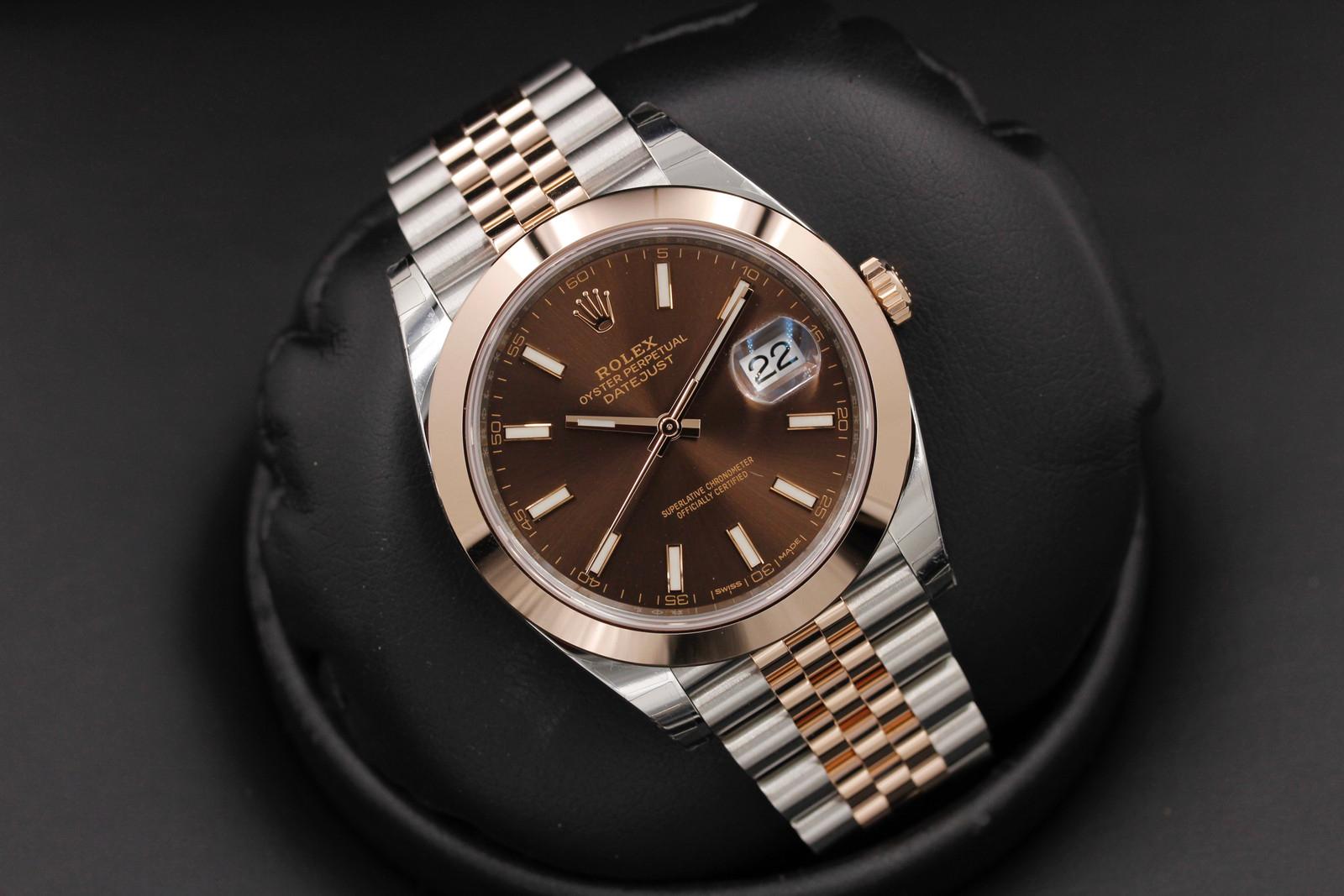 Watch Image 9