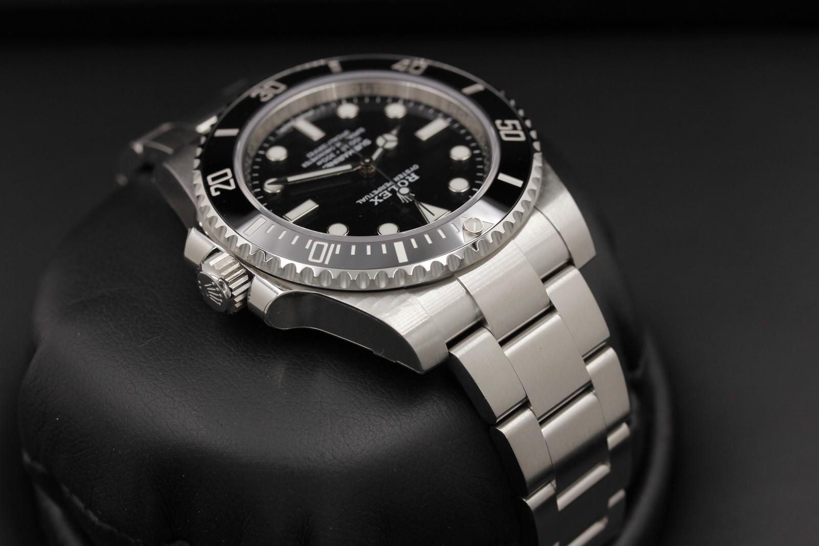 Watch Image 4