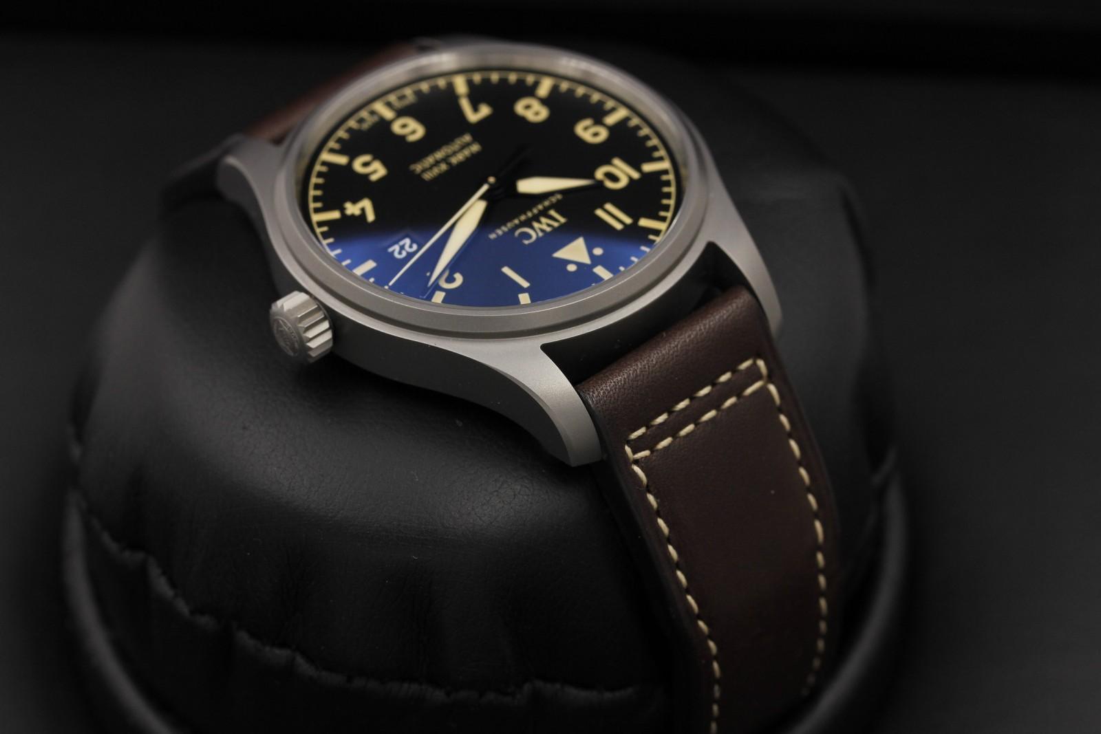 Watch Image 4