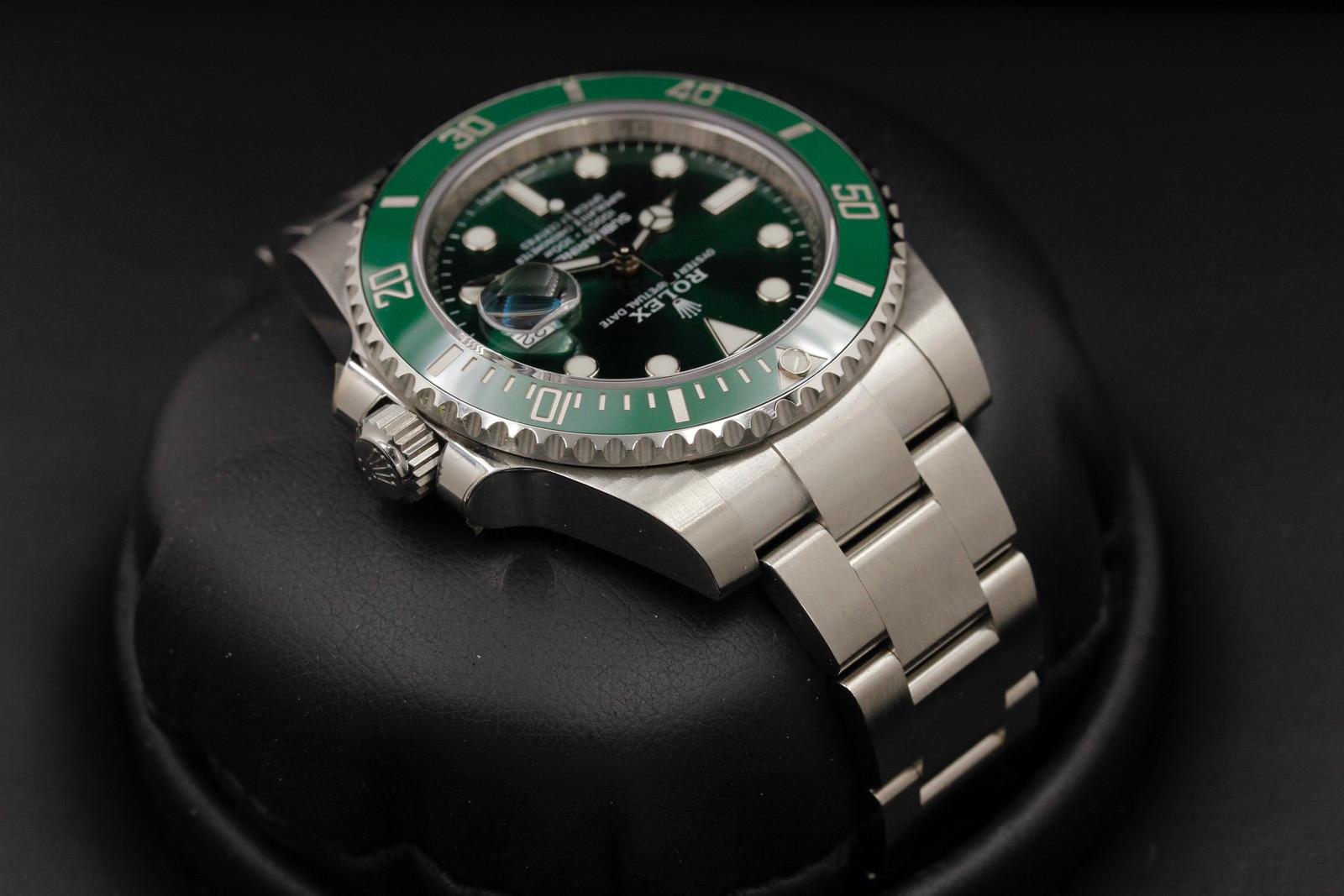 Watch Image 4
