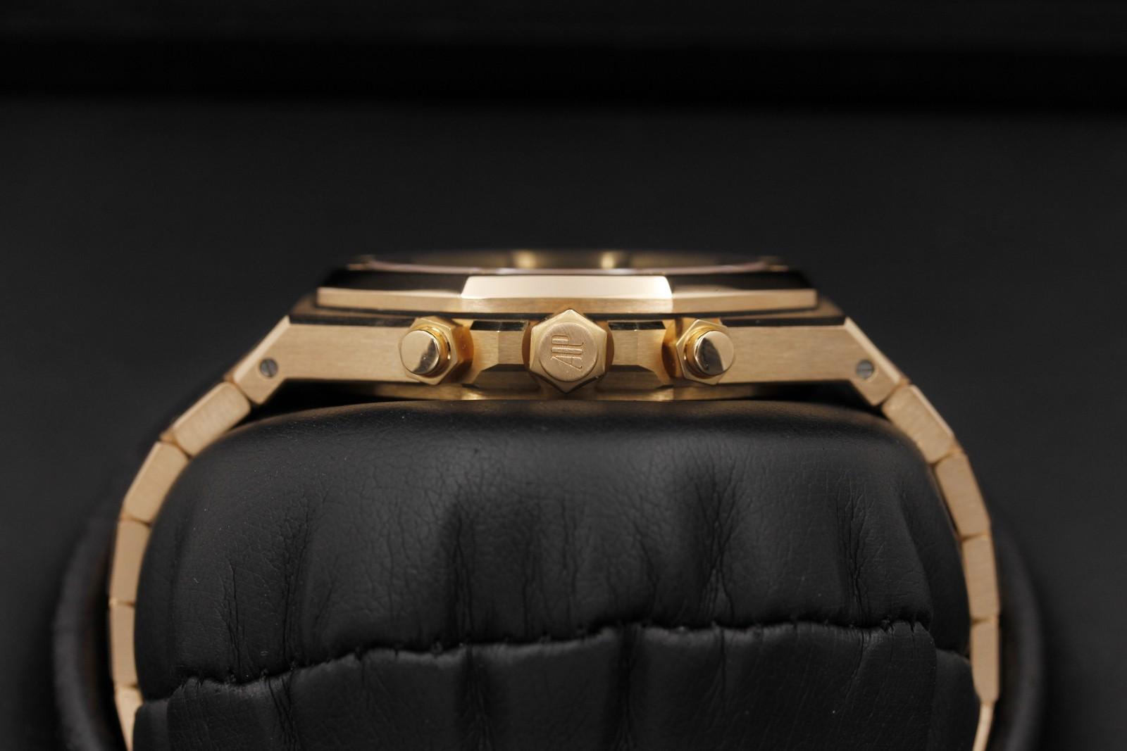 Watch Image 3