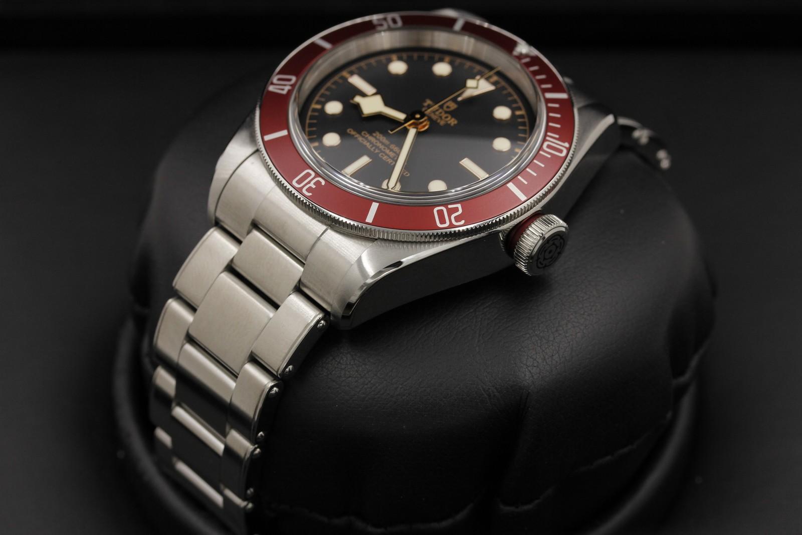 Watch Image 2