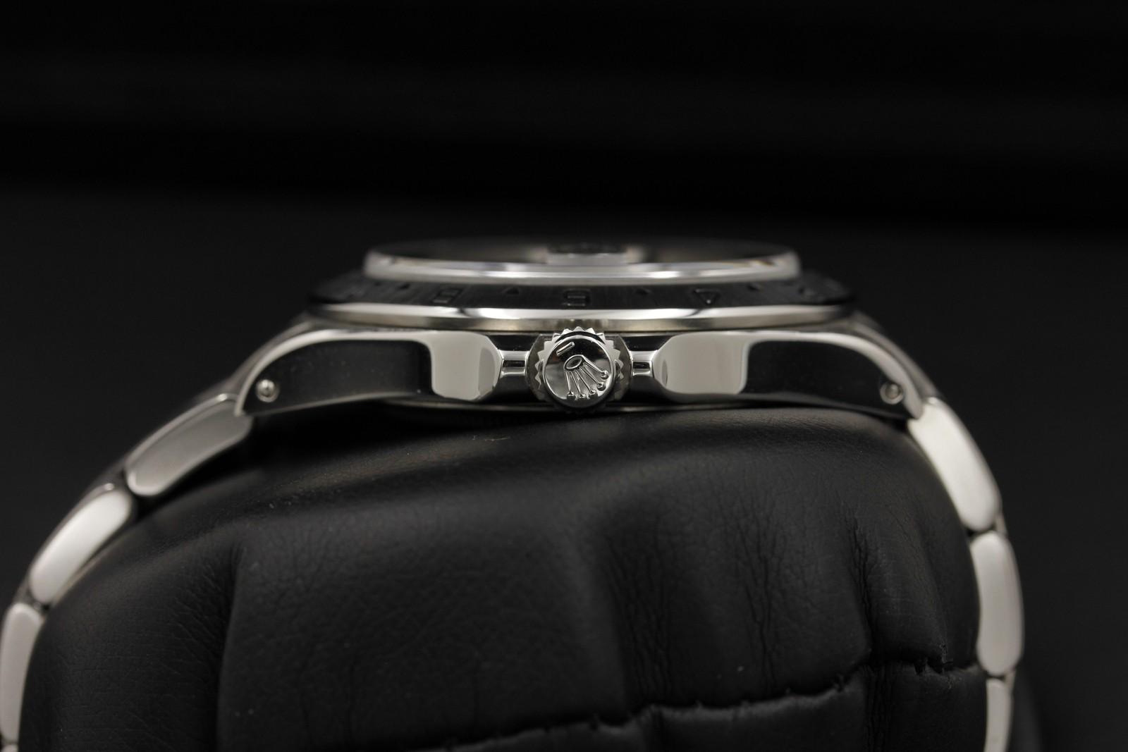 Watch Image 3