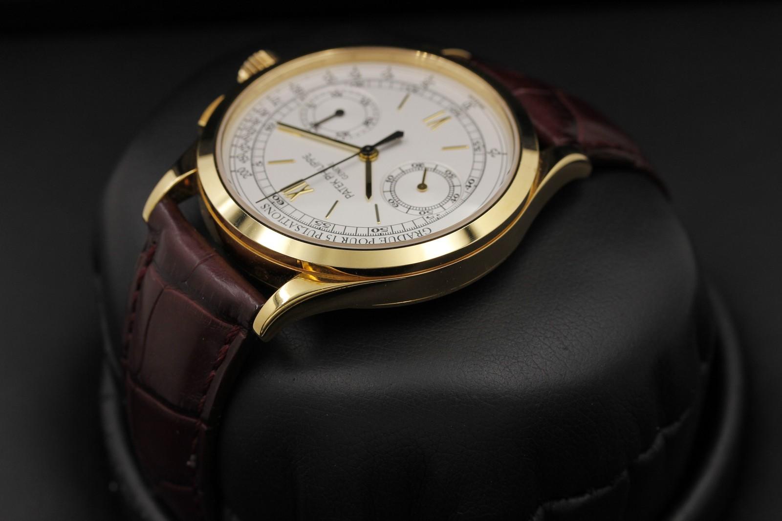 Watch Image 5