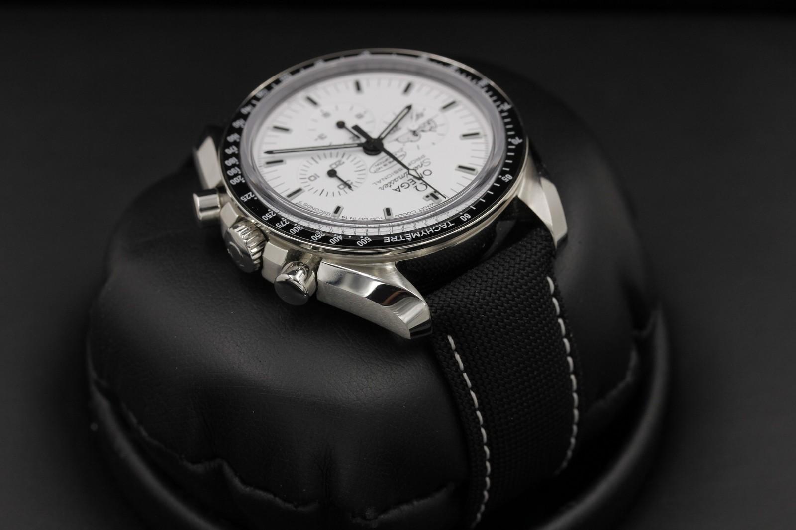 Watch Image 4