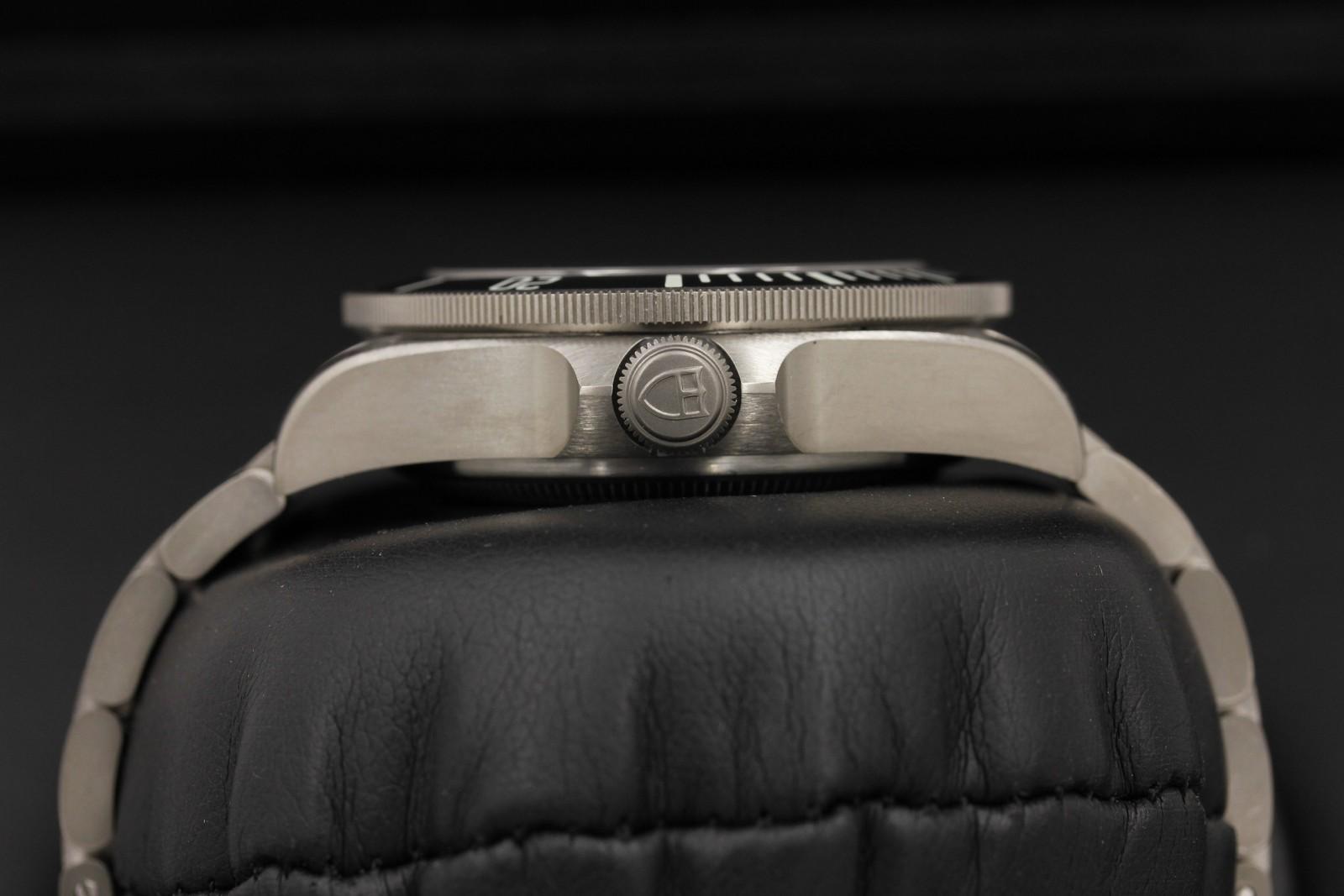 Watch Image 3