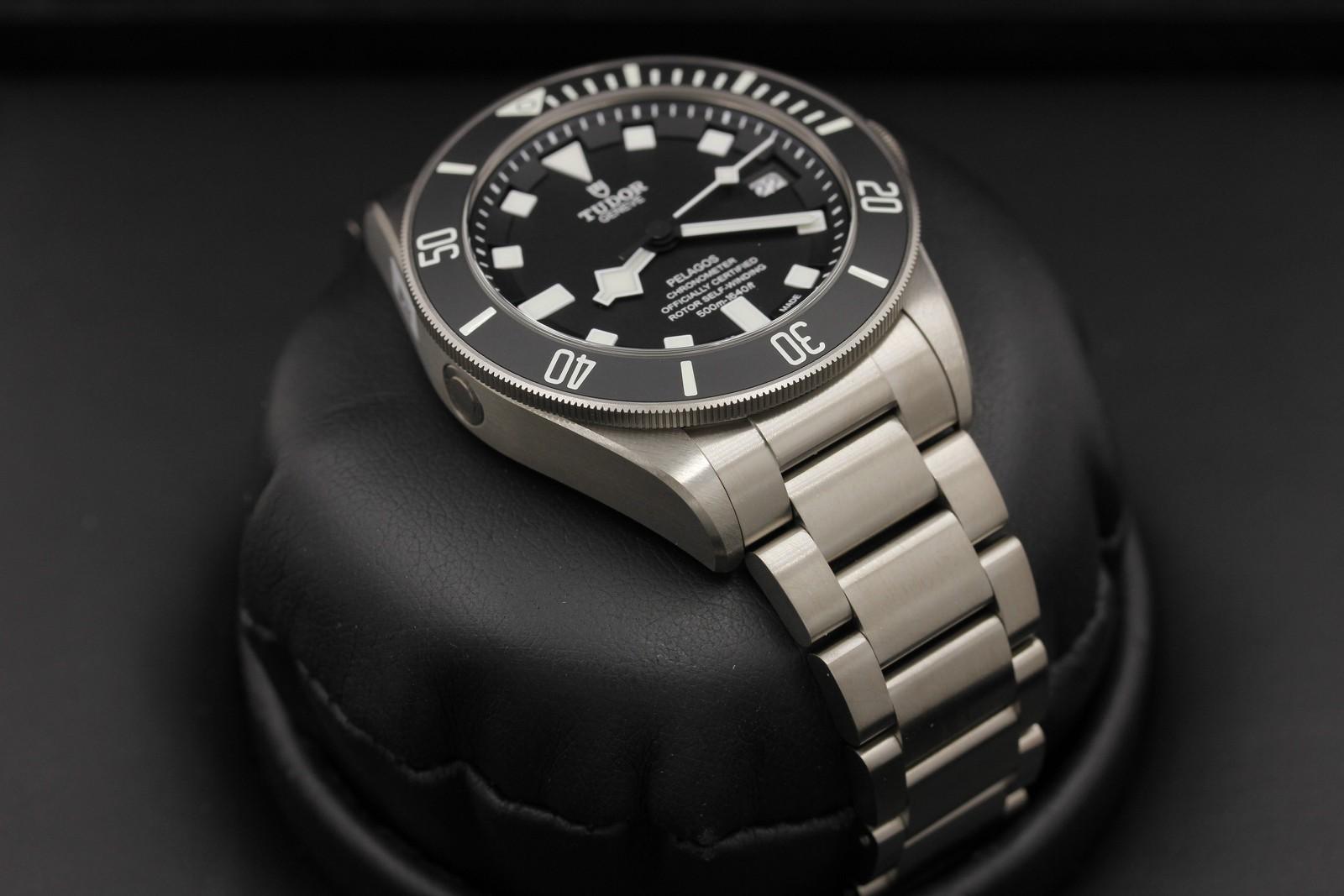Watch Image 7