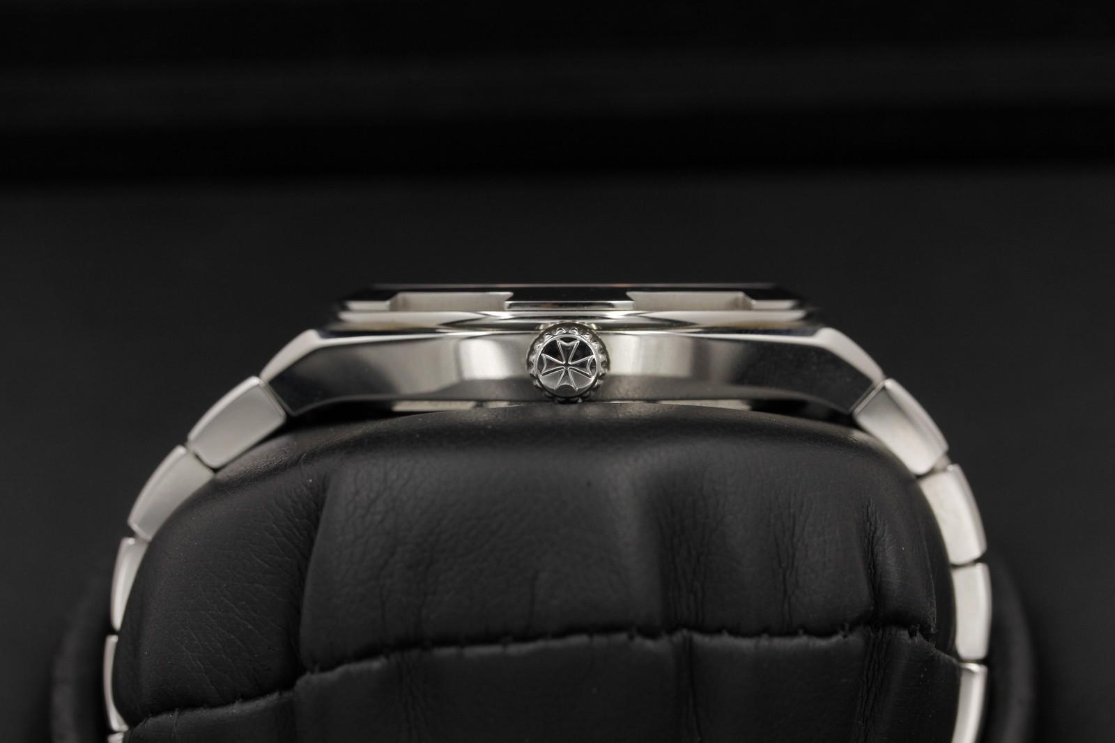 Watch Image 3
