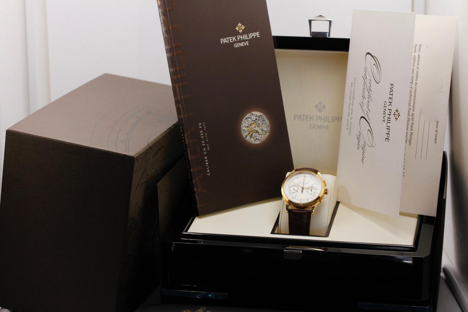 Watch Image 12