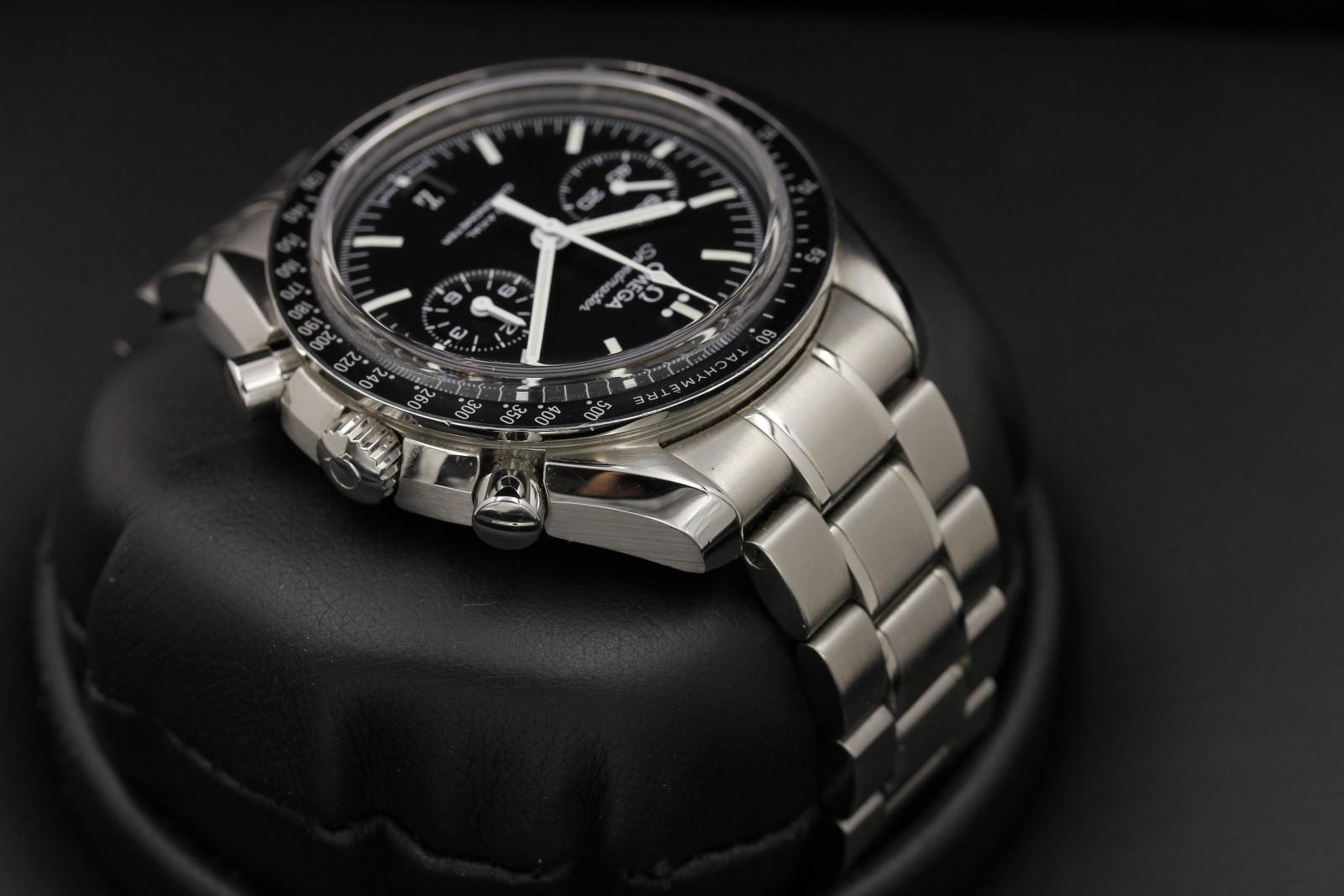 Watch Image 4