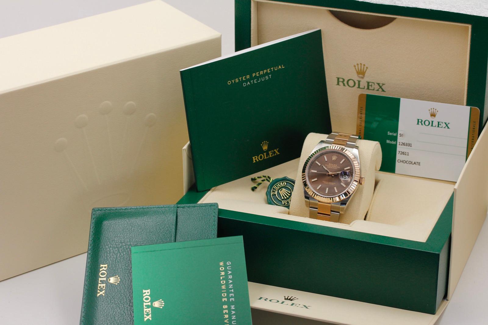Watch Image 11
