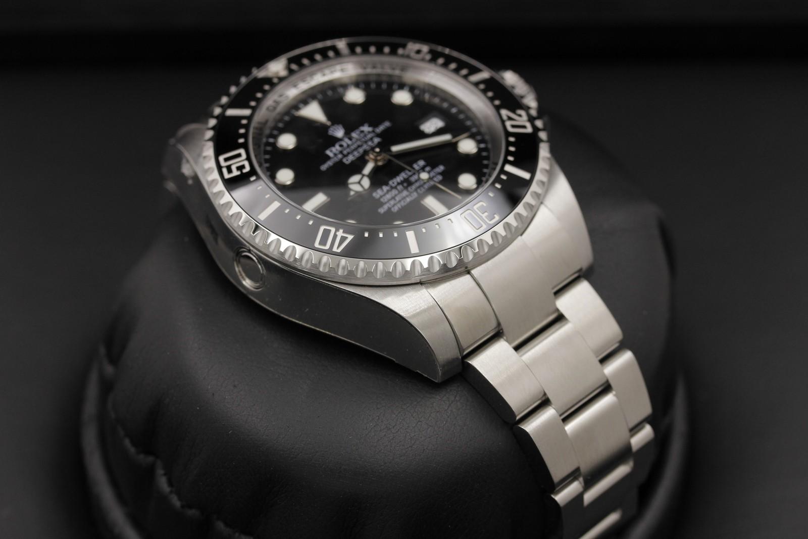 Watch Image 6