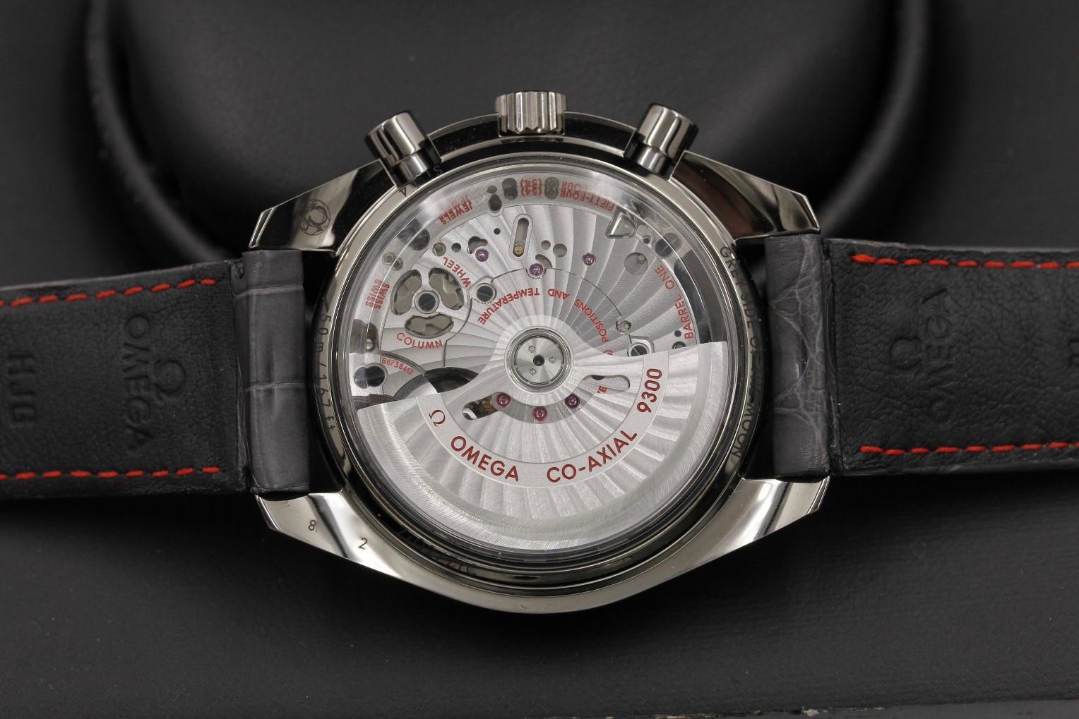 Watch Image 10
