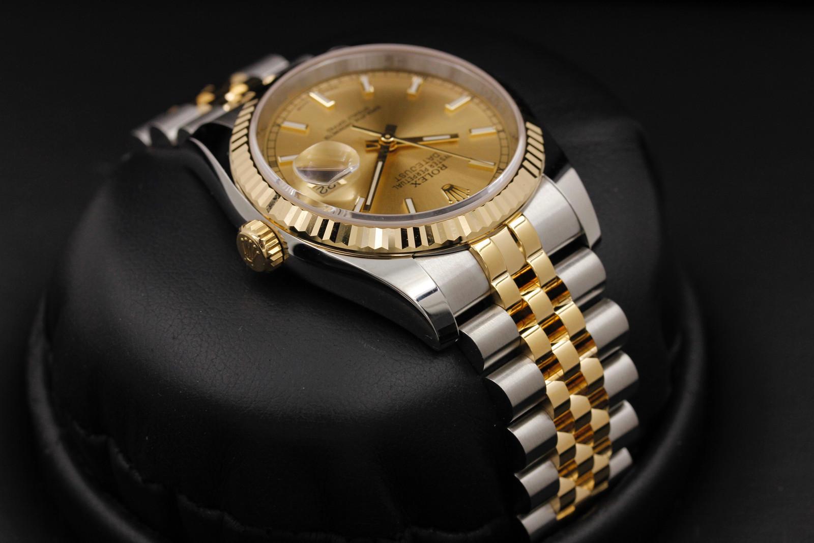 Watch Image 4