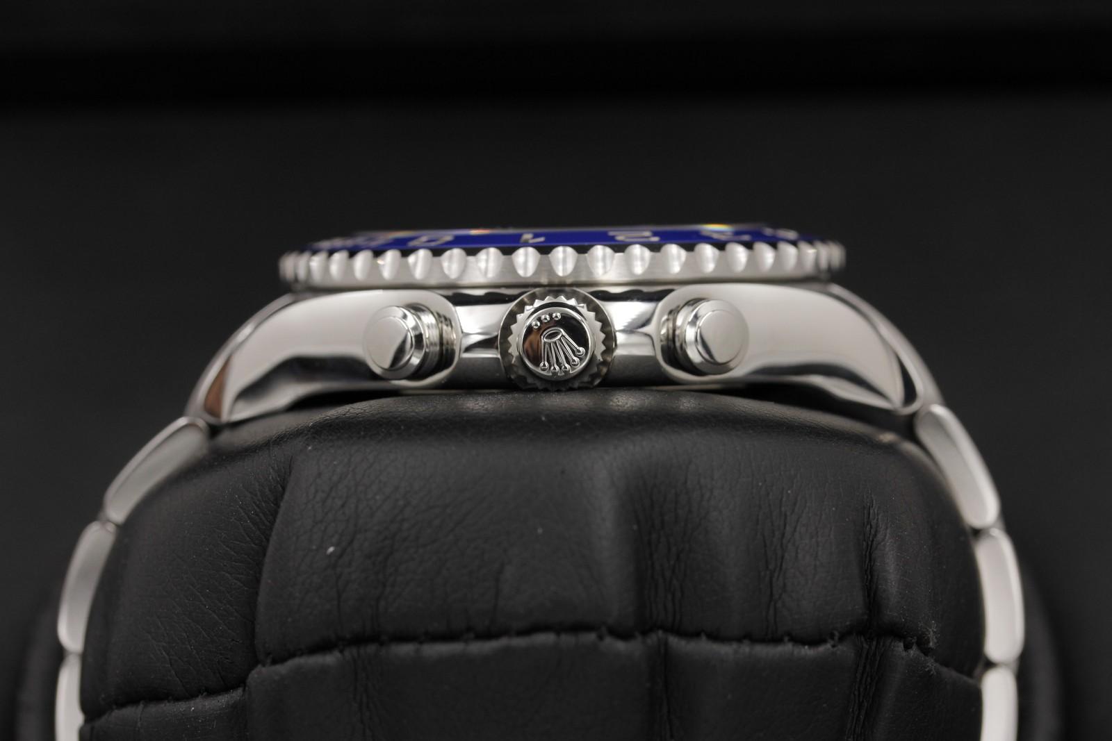 Watch Image 3