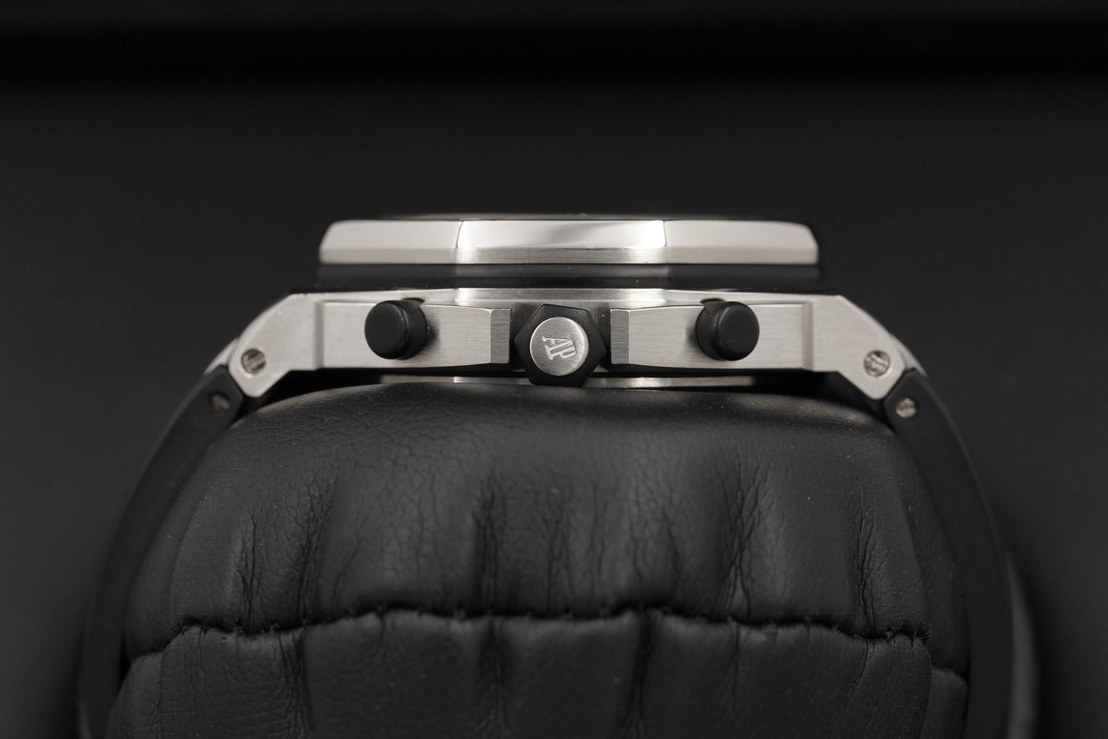 Watch Image 3