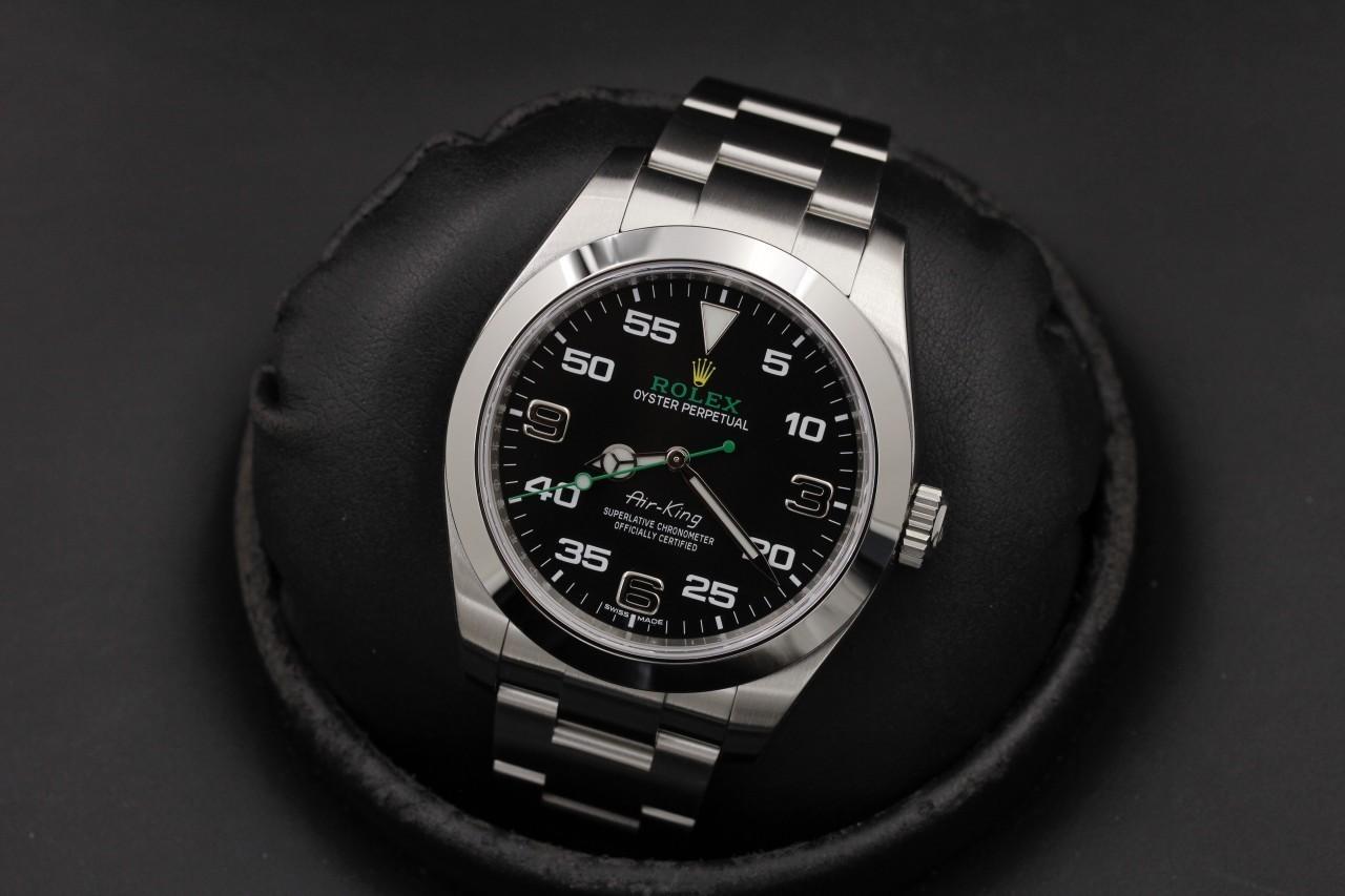 Watch Image 8
