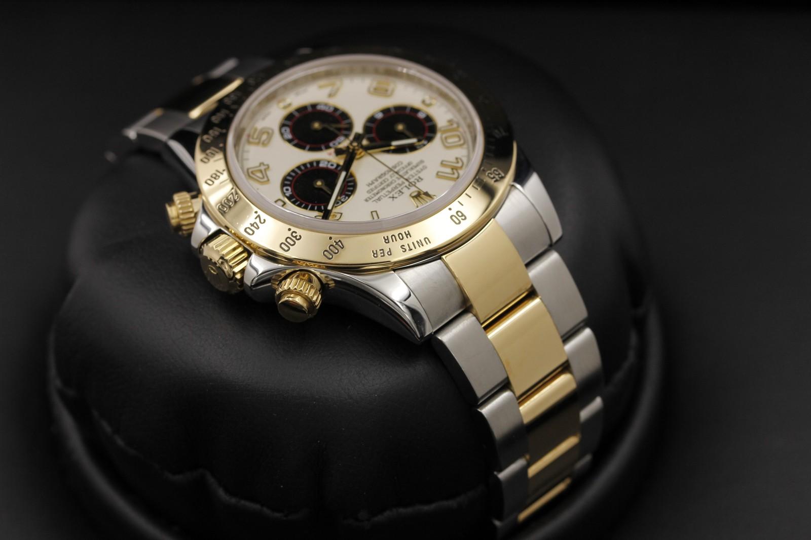 Watch Image 4