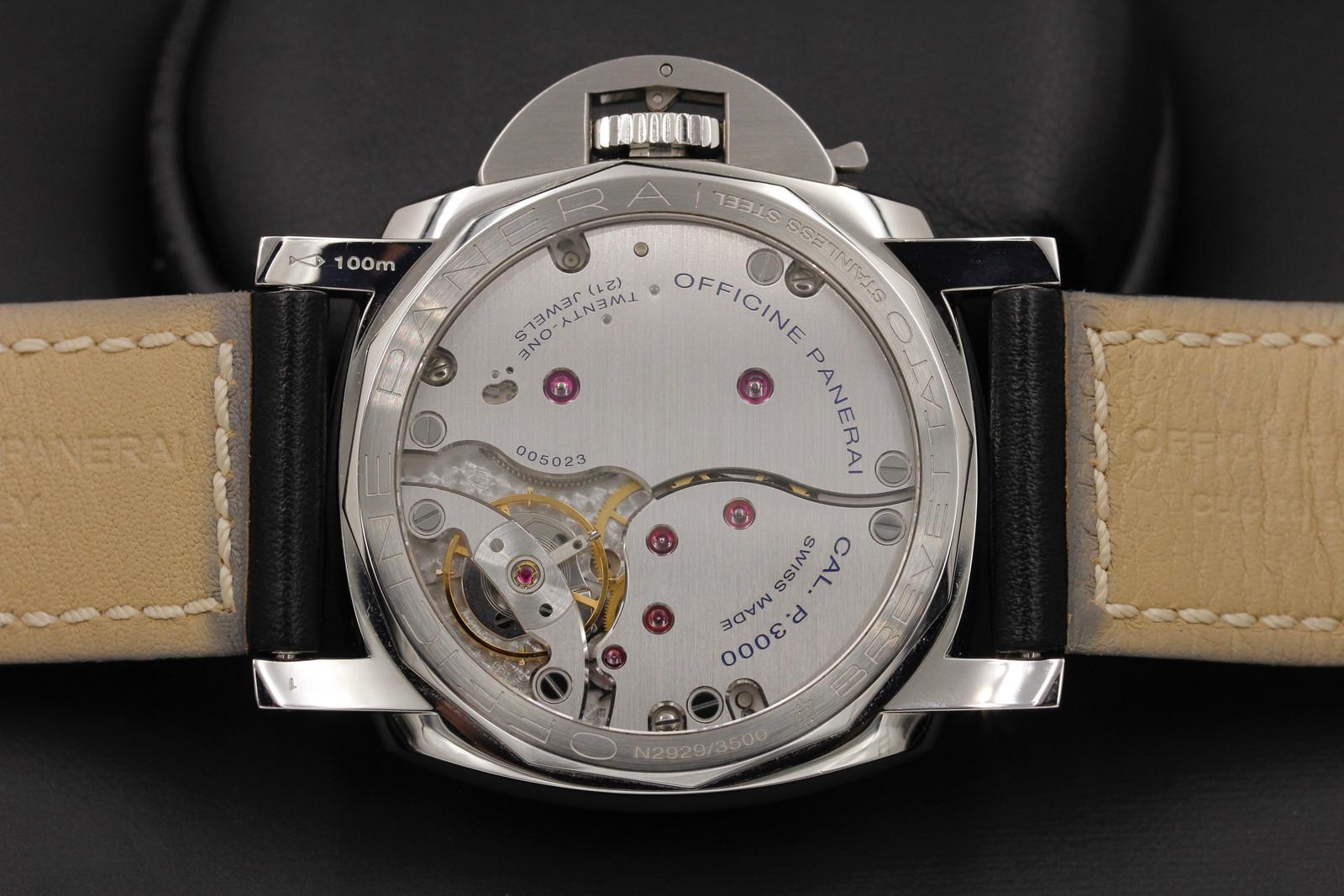 Watch Image 10