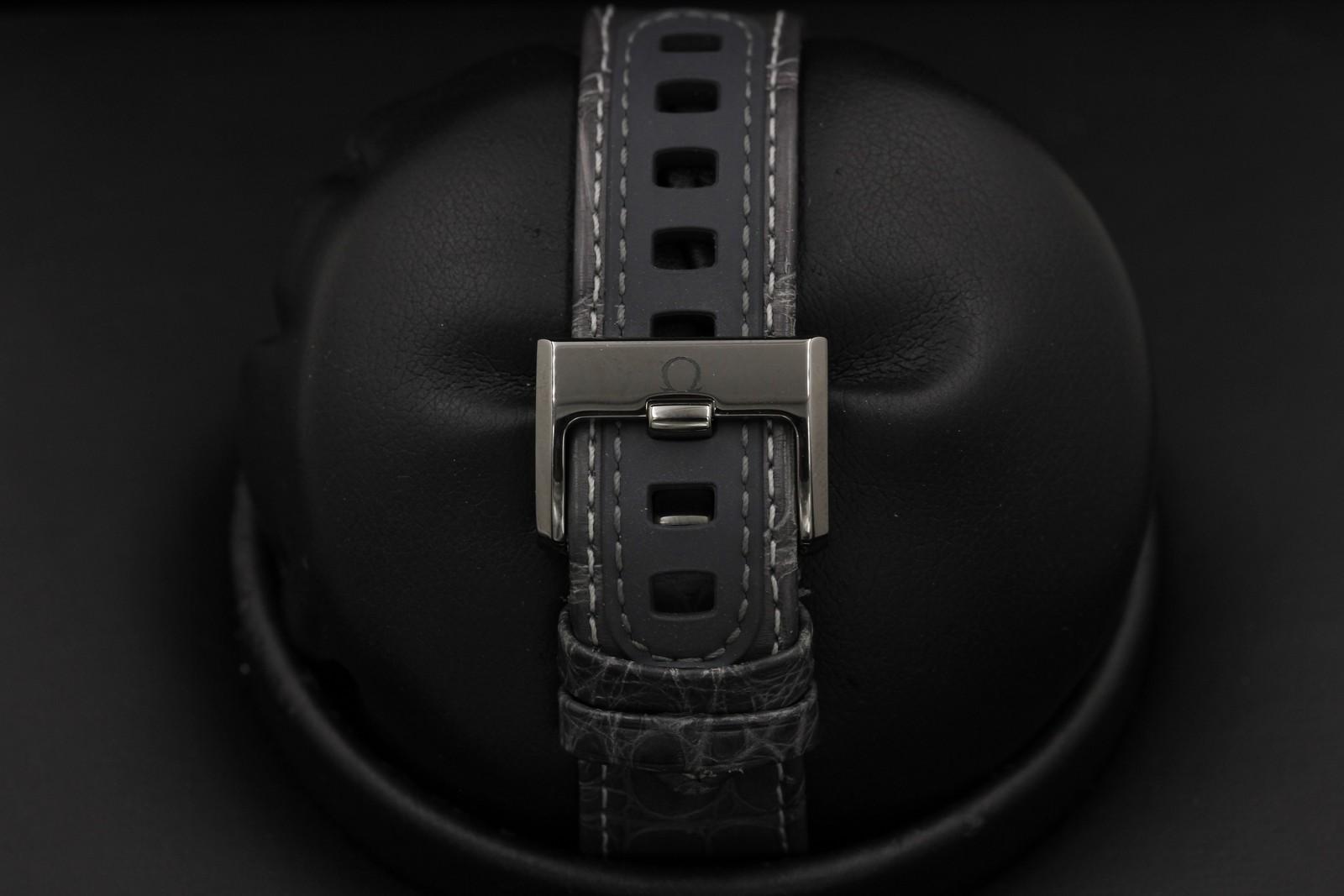 Watch Image 7