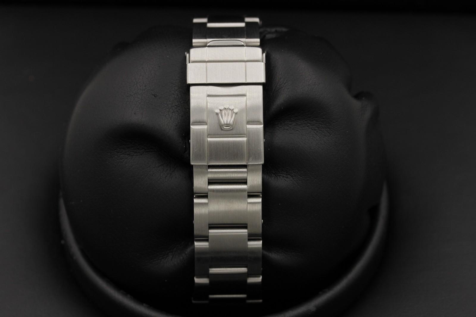 Watch Image 7