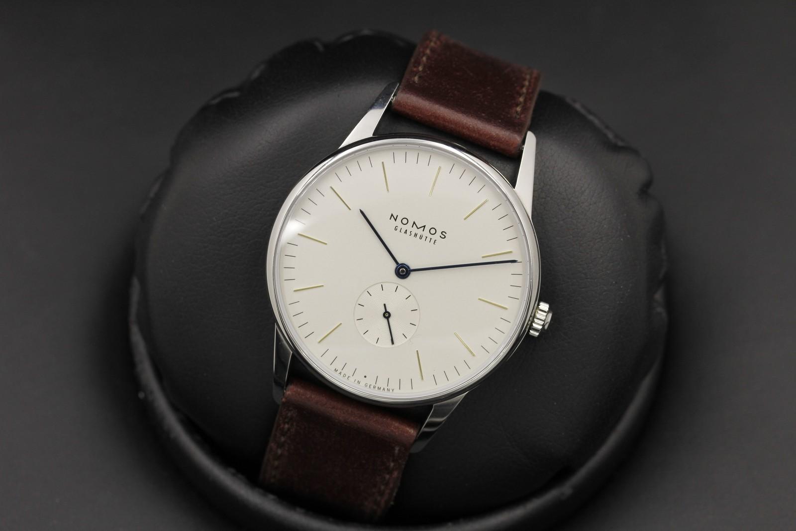 Watch Image 9