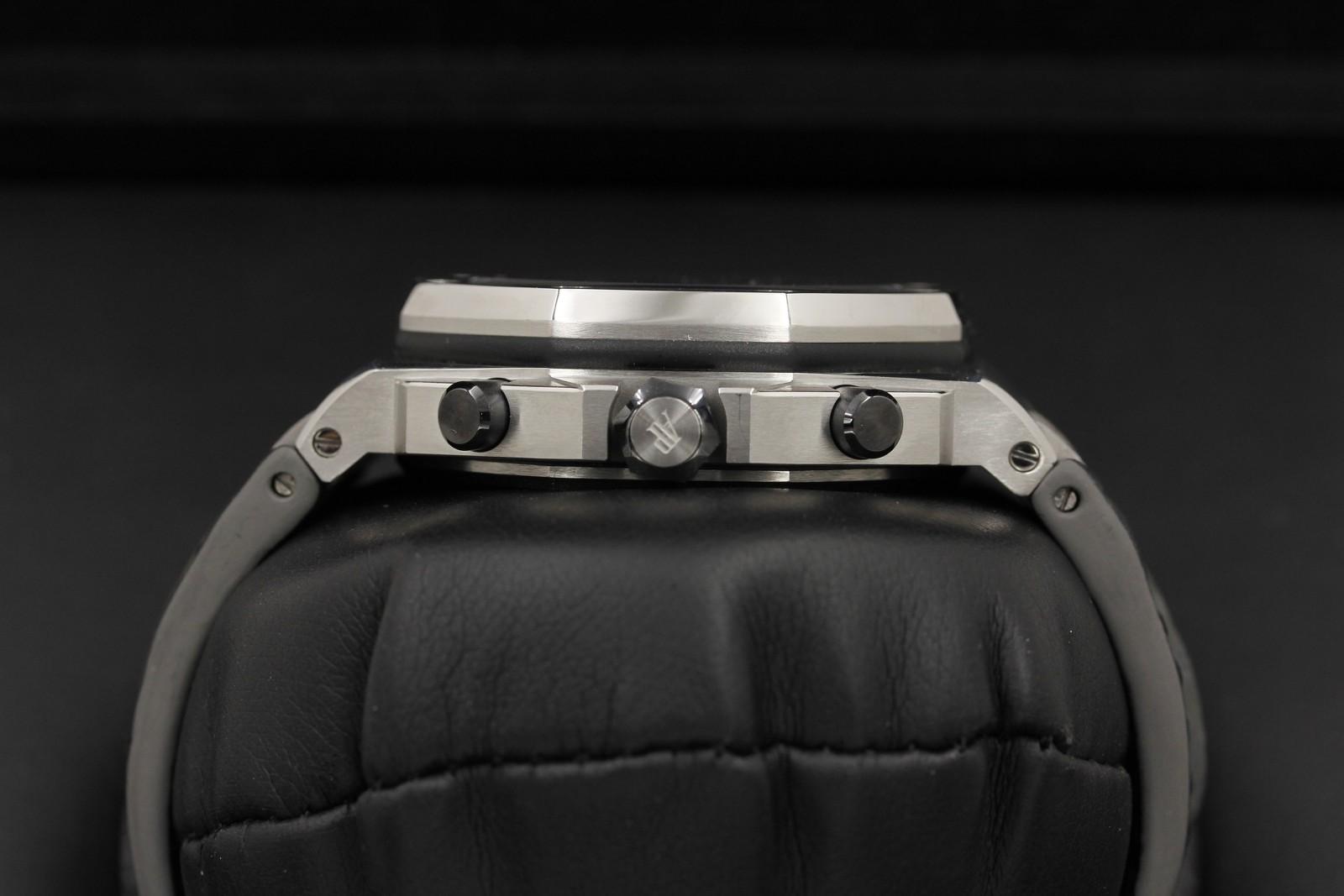 Watch Image 3