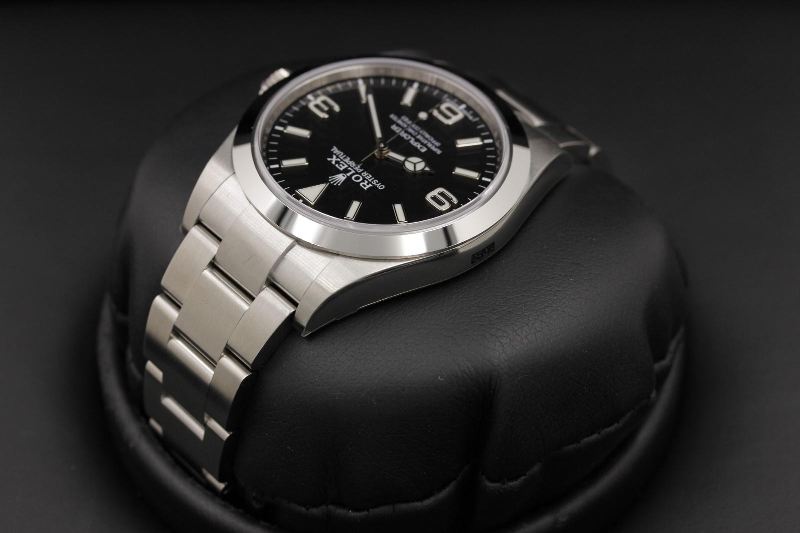 Watch Image 5