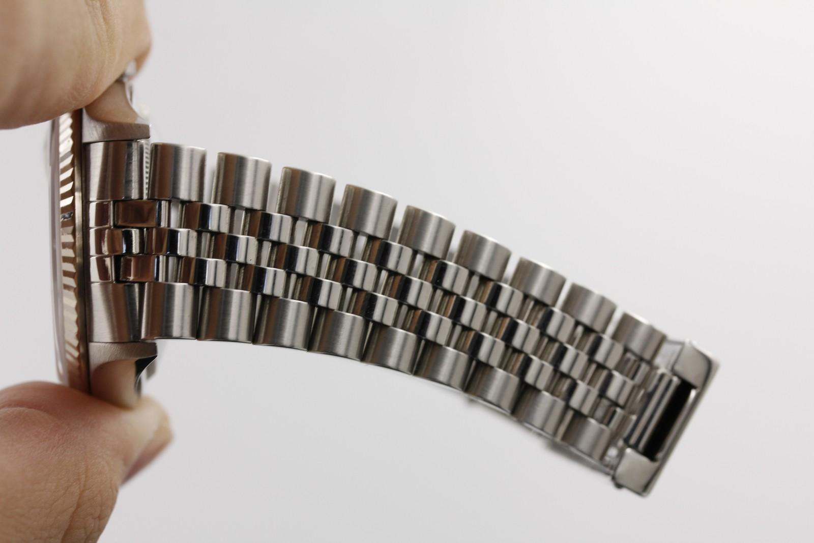 Watch Image 9