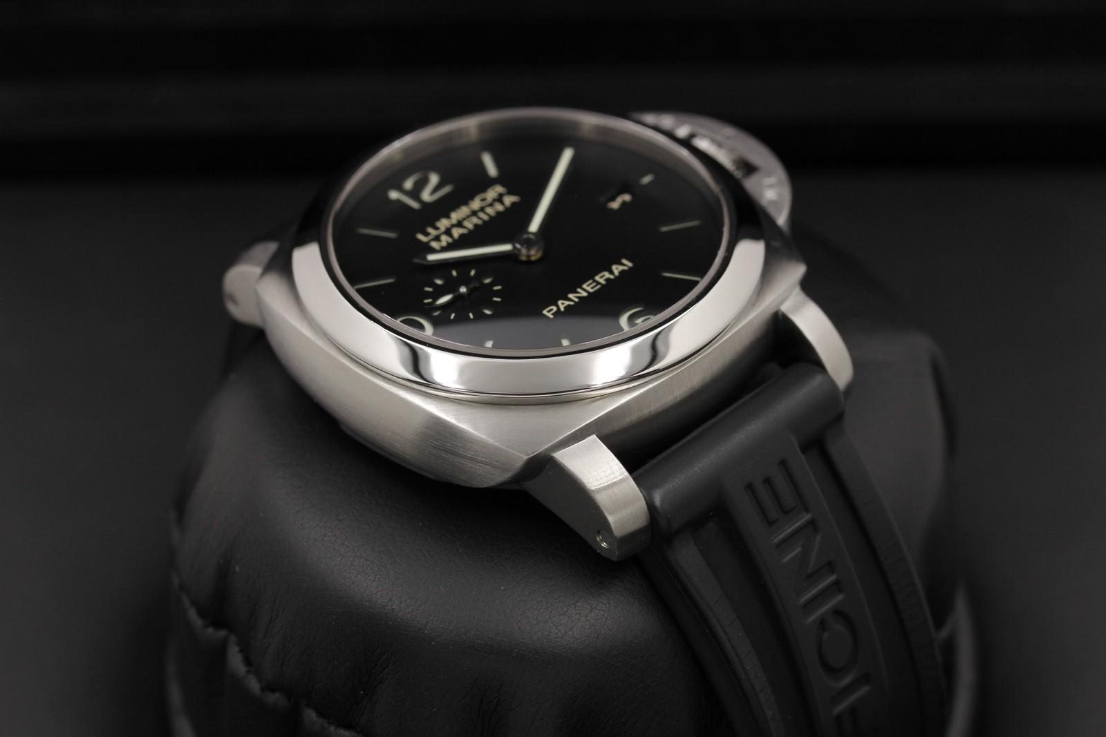 Watch Image 6
