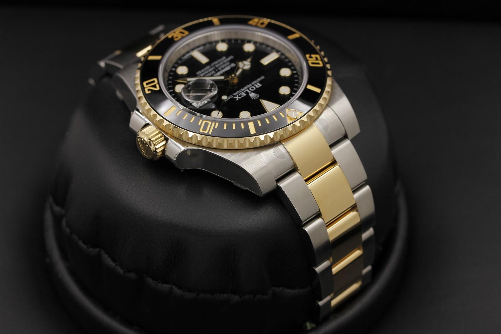 Watch Image 4