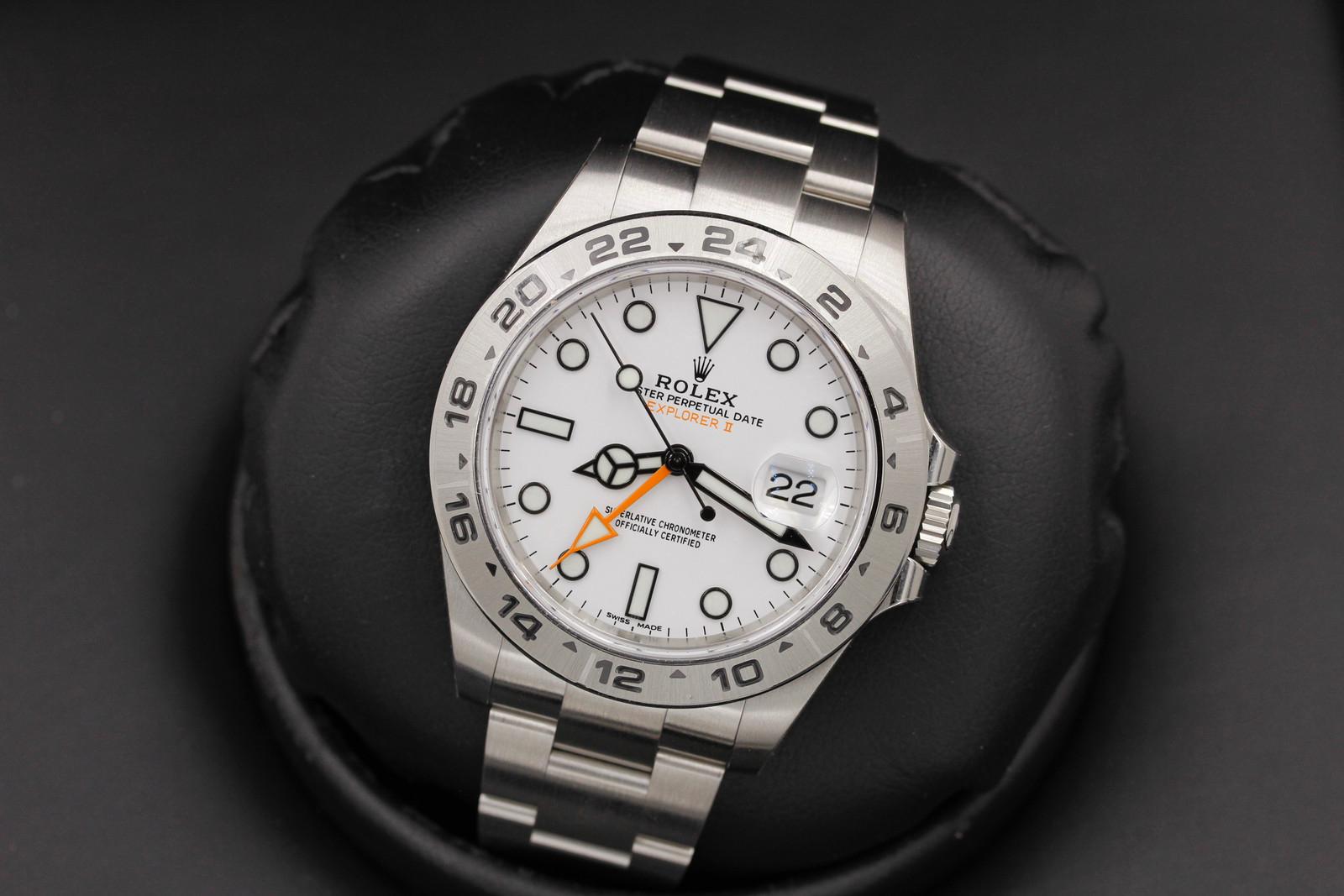 Watch Image 7