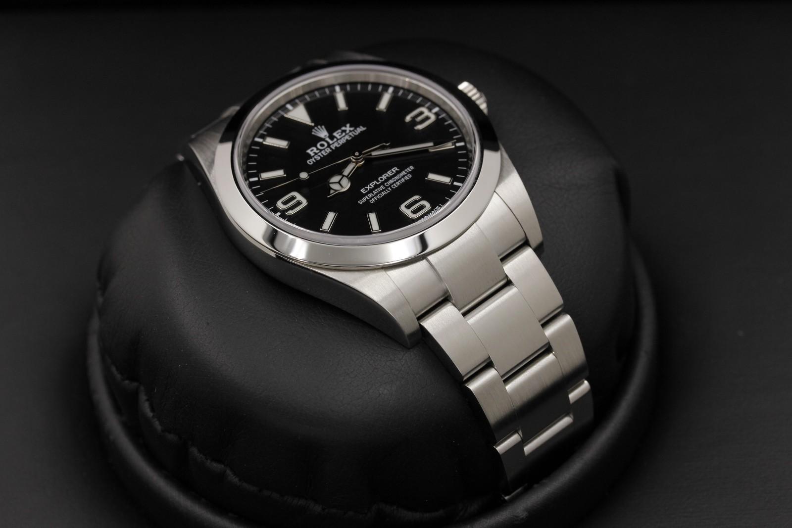 Watch Image 6