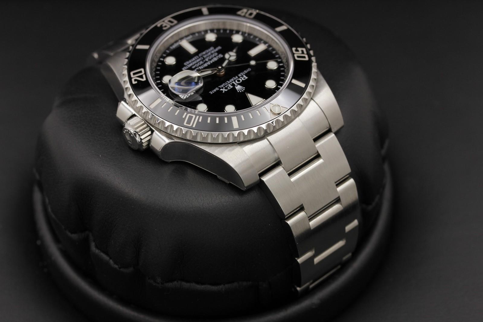 Watch Image 4