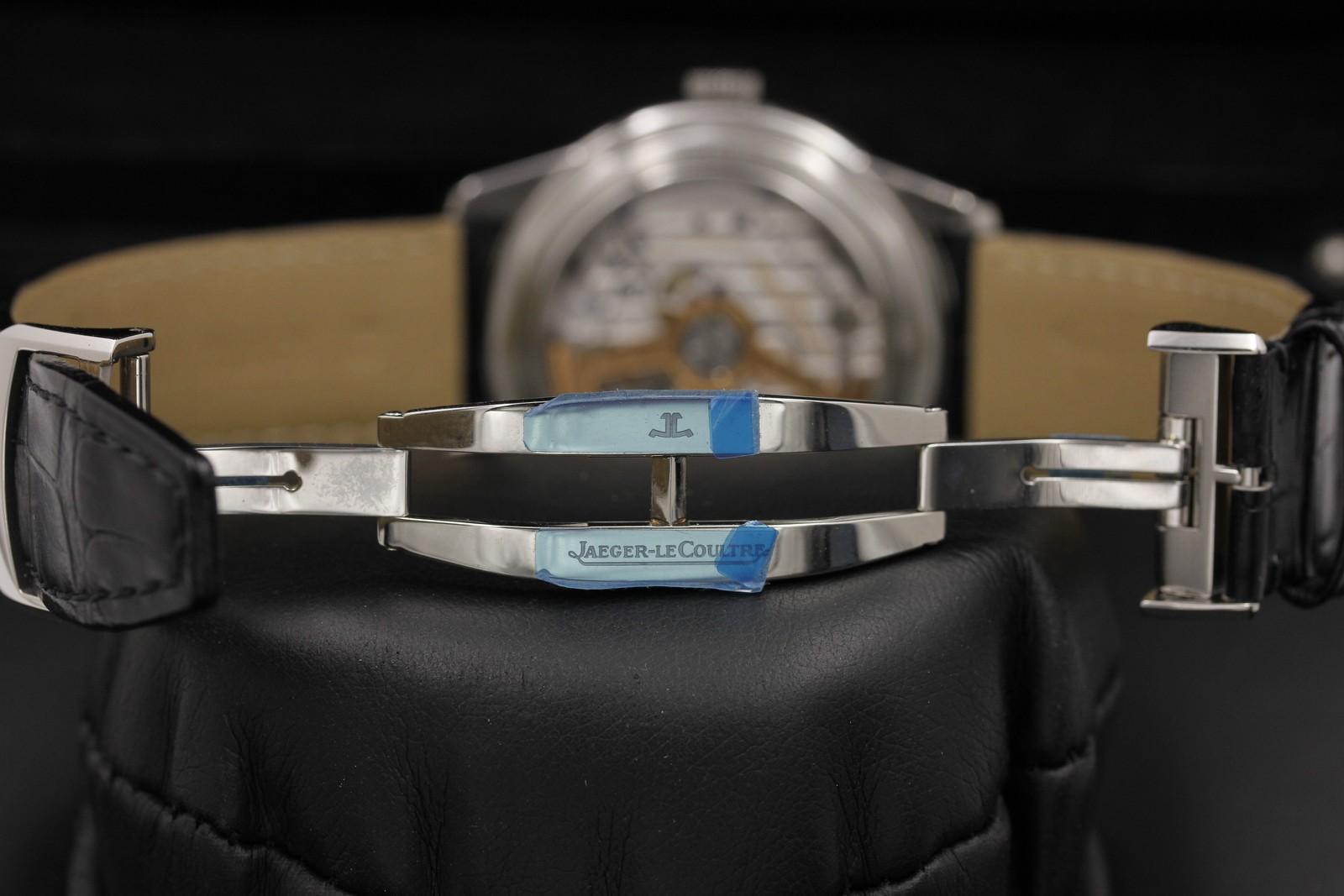 Watch Image 11