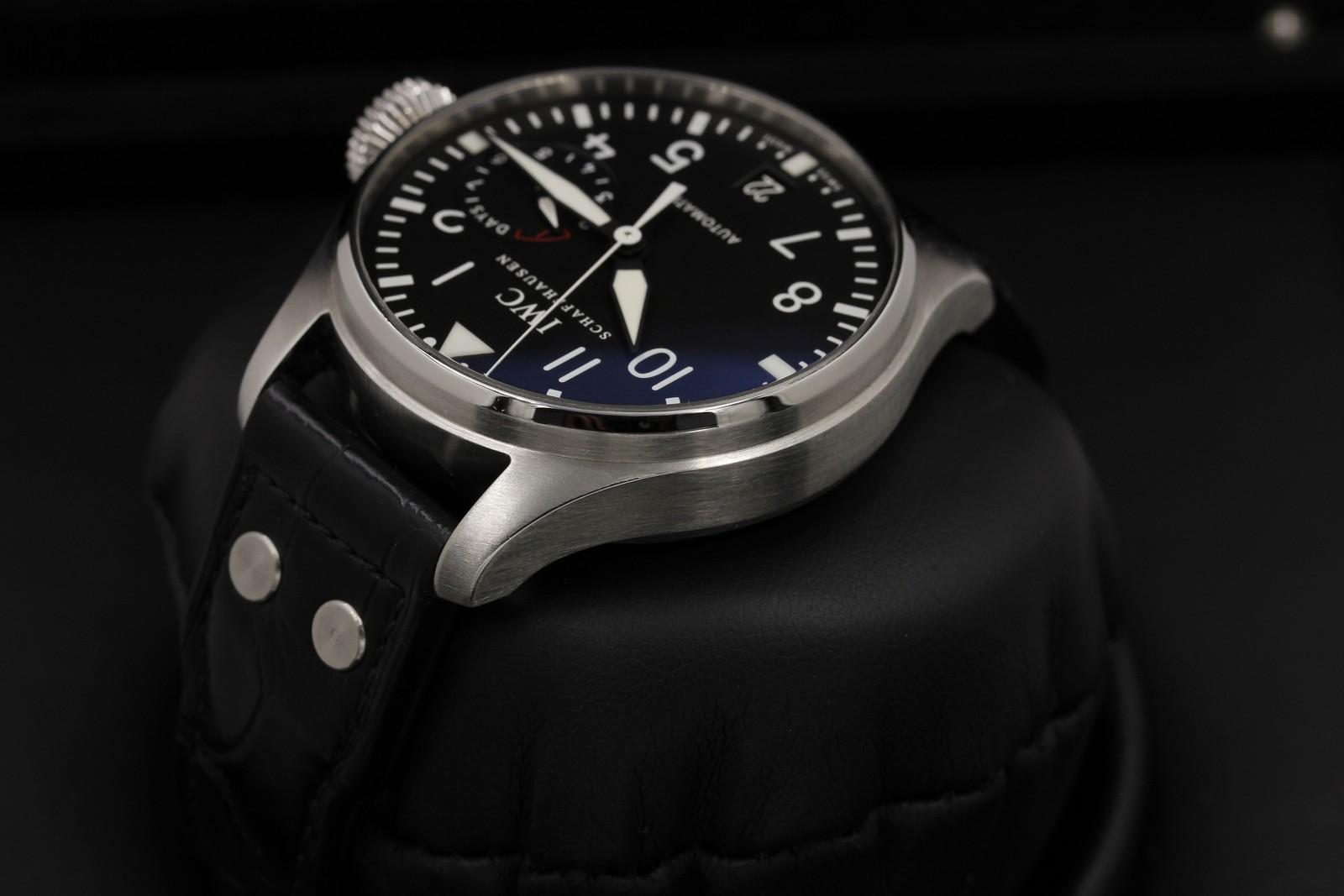 Watch Image 5