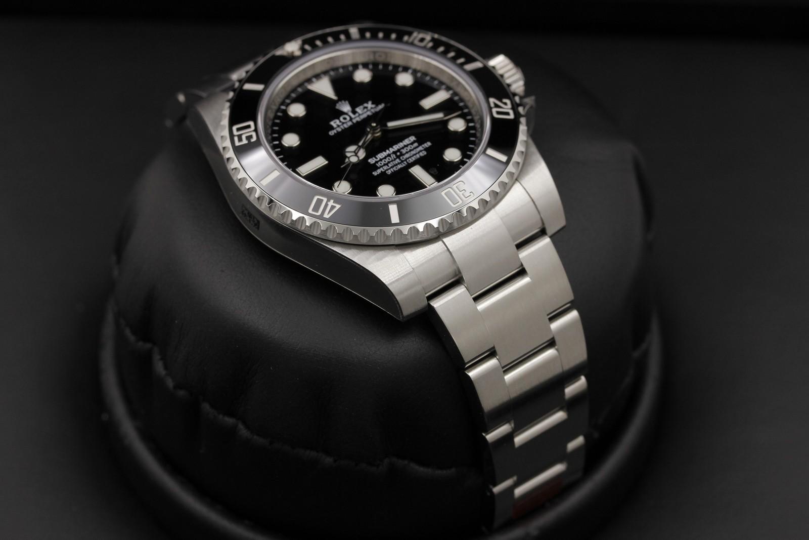 Watch Image 6