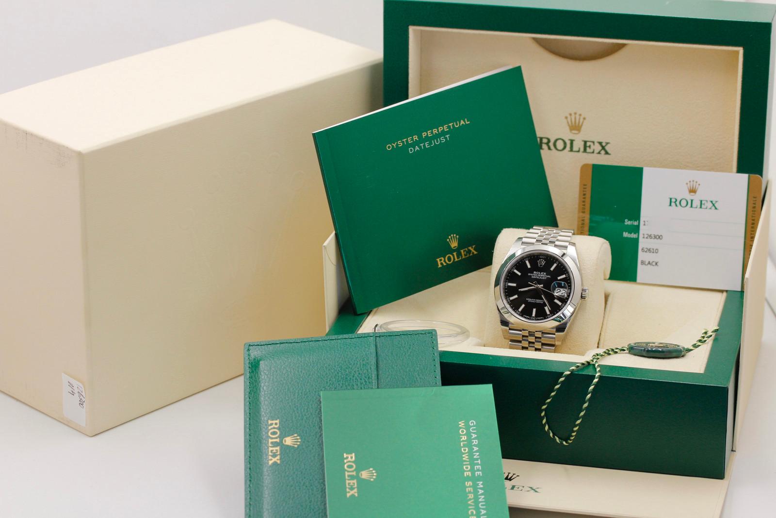 Watch Image 11