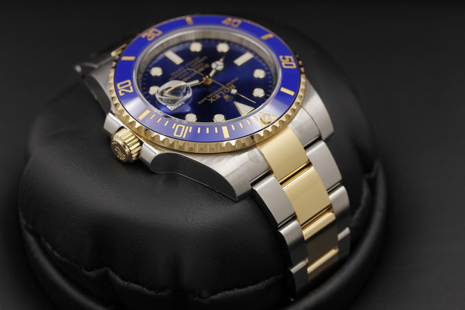 Watch Image 4