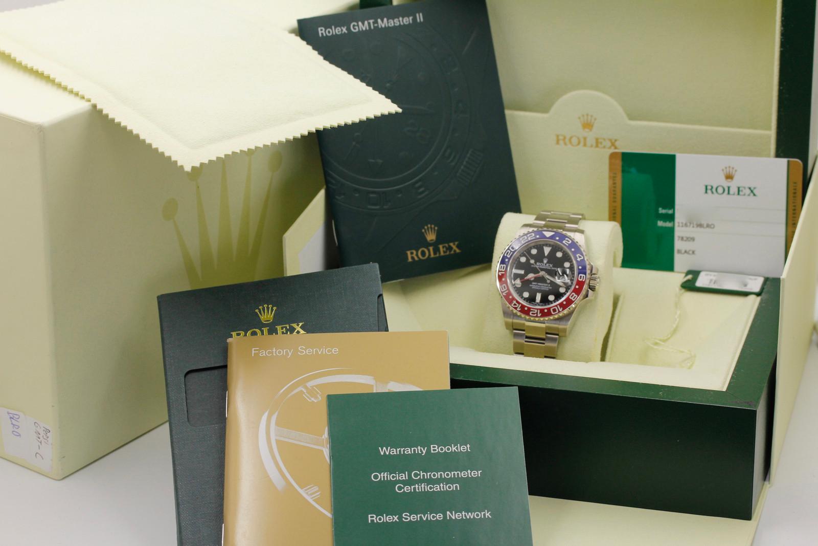 Watch Image 12