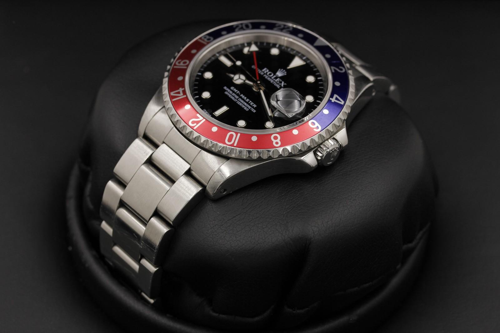 Watch Image 2
